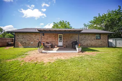 304 Moore Street, Jacksboro, TX 76458 - Photo 16