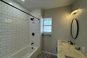 608 S Seaman St, Eastland, TX 76448 - Photo 6