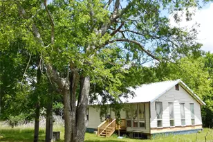 504 NE 7th St, Hubbard, TX 76648 - Photo 8