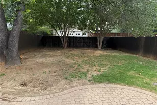 1906 Buffalo Bend Dr, Lewisville, TX 75067 - Photo 36