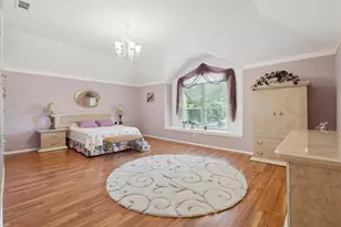 1721 Creekpoint Dr, Lewisville, TX 75067 - Photo 10