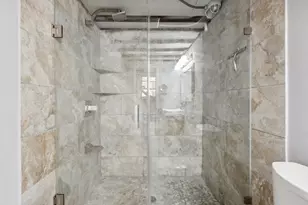 215 N Walton St, Dallas, TX 75226 - Photo 20