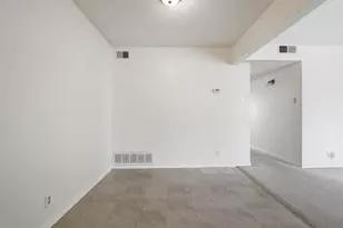 2812 Ridgecrest Dr, Fort Worth, TX 76133 - Photo 10