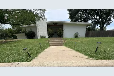 5736 Wedgmont Circle N, Fort Worth, TX 76133 - Photo 1