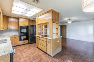 1604 Oak Hollow Dr, Woodway, TX 76712 - Photo 10