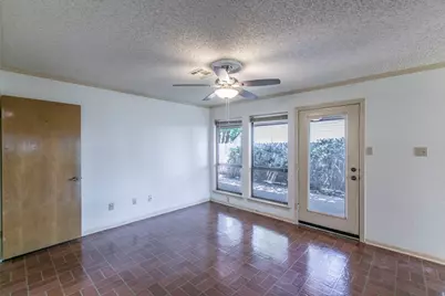 1604 Oak Hollow Drive, Woodway, TX 76712 - Photo 14