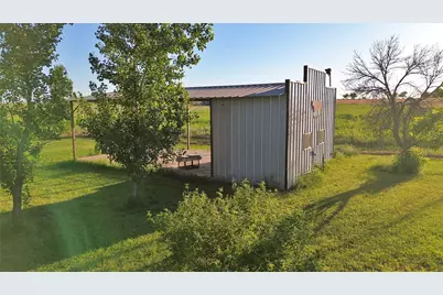 590 County Road 385, Valley View, TX 76272 - Photo 36