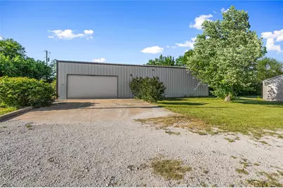 590 County Road 385, Valley View, TX 76272 - Photo 32