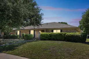 3204 Topaz Way, Plano, TX 75023 - Photo 2