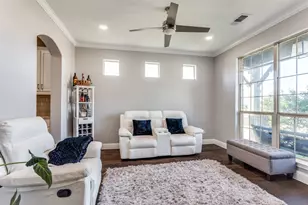 6829 Fire Dance Dr, Benbrook, TX 76126 - Photo 4