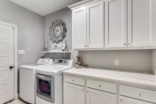 6829 Fire Dance Dr, Benbrook, TX 76126 - Photo 24