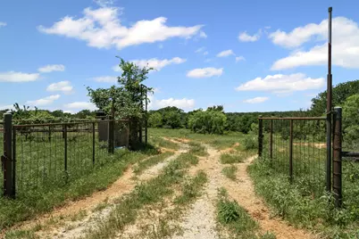 1950 Cold Springs Rd, Weatherford, TX 76088 - Photo 32