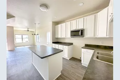 1723 St Louis Avenue #101, Fort Worth, TX 76110 - Photo 4