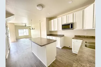 1723 St Louis Avenue #101, Fort Worth, TX 76110 - Photo 8