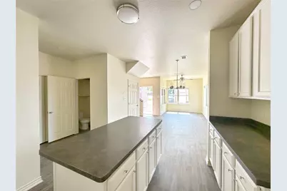 1723 St Louis Avenue #101, Fort Worth, TX 76110 - Photo 2