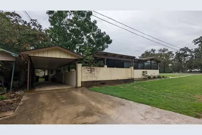 119 E College Street, Fairfield, TX 75840 - Photo 1