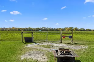 431 Advance Rd, Weatherford, TX 76088 - Photo 32