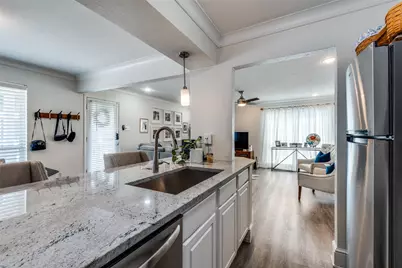 5927 E University Boulevard #217, Dallas, TX 75206 - Photo 12