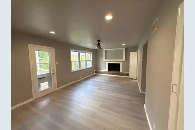 2401 N Alexander Street, Sherman, TX 75092 - Photo 6