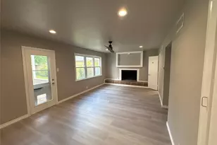 2401 N Alexander St, Sherman, TX 75092 - Photo 6