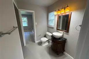 2401 N Alexander St, Sherman, TX 75092 - Photo 12