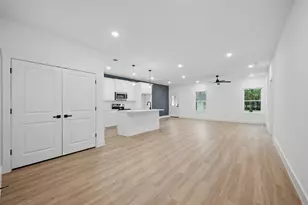 2738 W Washington St, Denison, TX 75020 - Photo 8