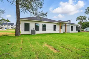 2738 W Washington St, Denison, TX 75020 - Photo 24