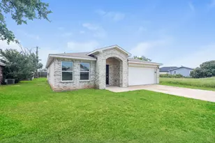 234 Backlash Dr, Gun Barrel City, TX 75156 - Photo 2