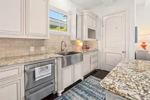 1716 Ashland Ave, Fort Worth, TX 76107 - Photo 10