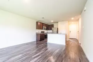 2515 Lyle Ave, Waco, TX 76708 - Photo 4