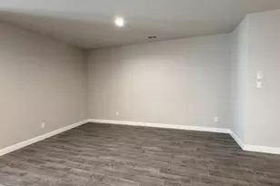 1149 Keystone Dr, Granbury, TX 76048 - Photo 6