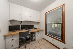 386 W Main St, Elm Mott, TX 76640 - Photo 18