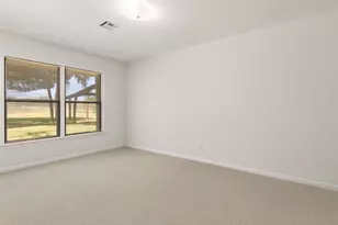 386 W Main St, Elm Mott, TX 76640 - Photo 14