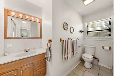 386 W Main Street, Elm Mott, TX 76640 - Photo 12