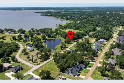 708 Clubview Drive, Mabank, TX 75143 - Photo 2