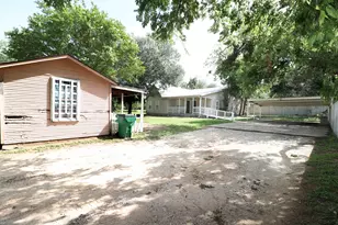 1065 W Pecan St, Stephenville, TX 76401 - Photo 6