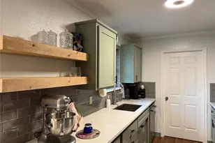 104 Cluster Dr, Mineral Wells, TX 76067 - Photo 10