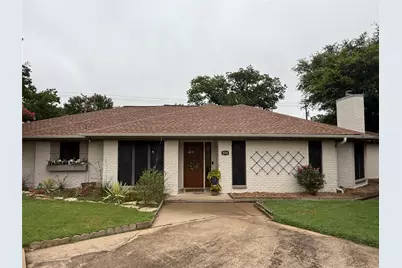 104 Cluster Drive, Mineral Wells, TX 76067 - Photo 1