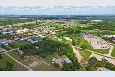 610 W Simonds Road, Seagoville, TX 75159 - Photo 2