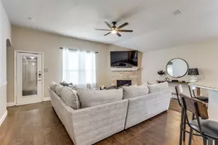 13729 Village Vista Dr, Fort Worth, TX 76052 - Photo 6