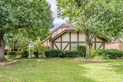 305 Warbler Drive, Bedford, TX 76021 - Photo 6