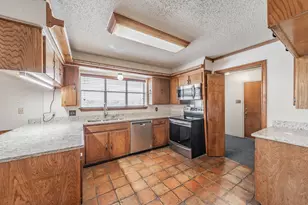 305 Warbler Dr, Bedford, TX 76021 - Photo 26