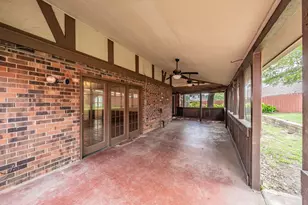 305 Warbler Dr, Bedford, TX 76021 - Photo 12