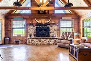 783 Co Rd 4420, Whitewright, TX 75491 - Photo 8