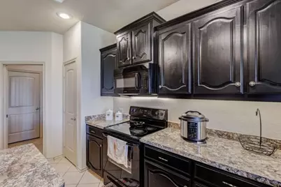 1300 Woodbine Cliff Drive, Fort Worth, TX 76179 - Photo 12