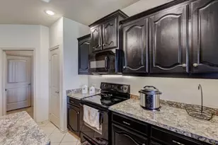 1300 Woodbine Cliff Dr, Fort Worth, TX 76179 - Photo 12