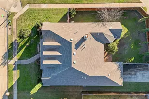 3901 Moonbeam Ct, Plano, TX 75074 - Photo 2