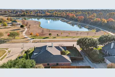 3901 Moonbeam Court, Plano, TX 75074 - Photo 4