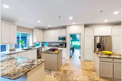 3921 Salem Court, Plano, TX 75023 - Photo 12