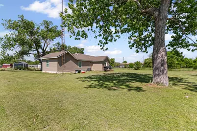 105 S Lavaca Street, Whitney, TX 76692 - Photo 30